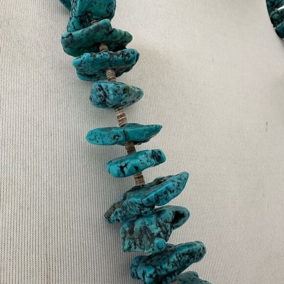 Vintage 1940s Kingman Turquoise Nugget Heishi Bead
Necklace - Picture 12 of 12